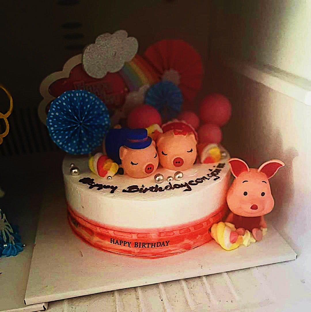 2 lý do bạn tìm đến phụ kiện trang trí bánh sinh nhật tphcm tại Coco Bakery